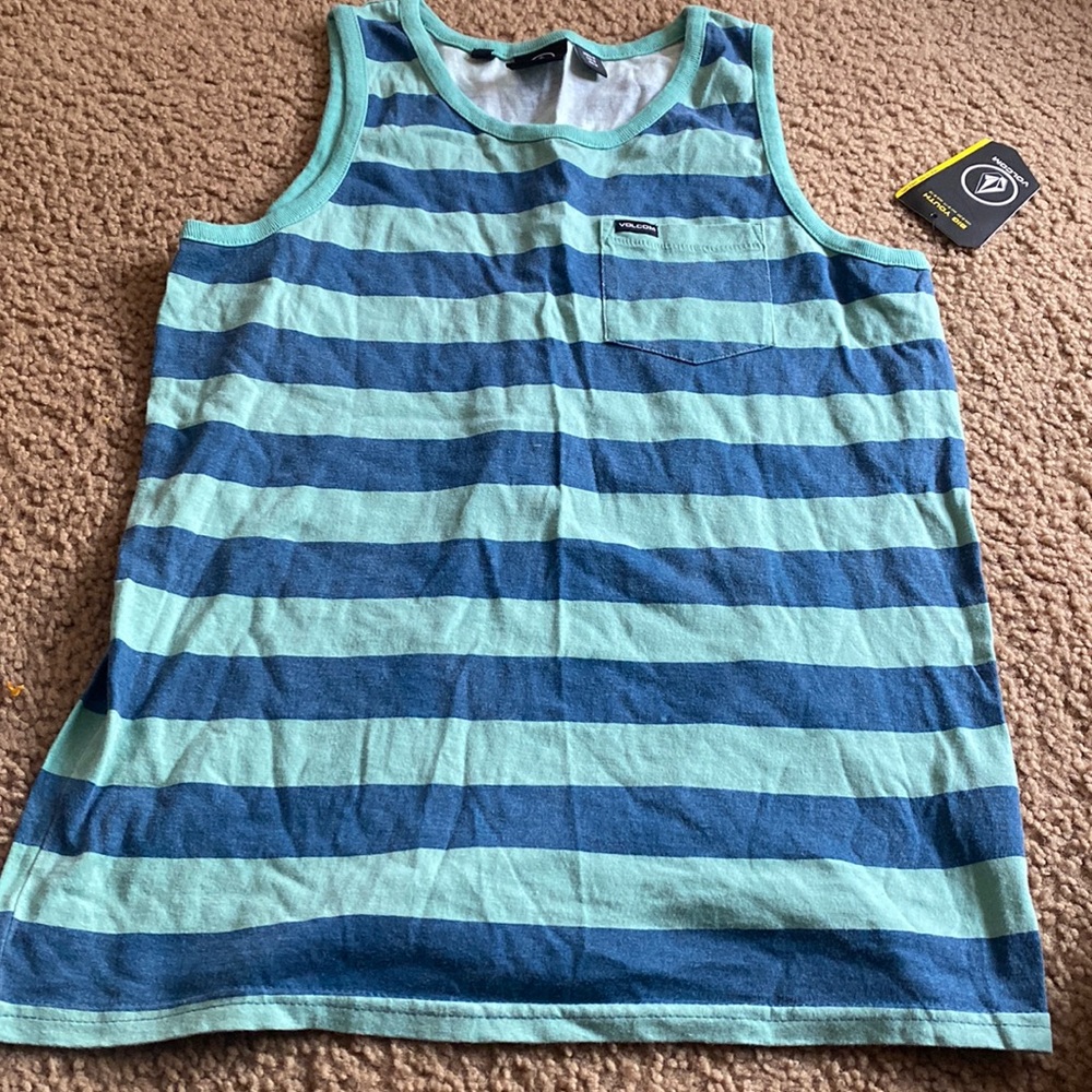 Boys volcom tank top size medium brand new